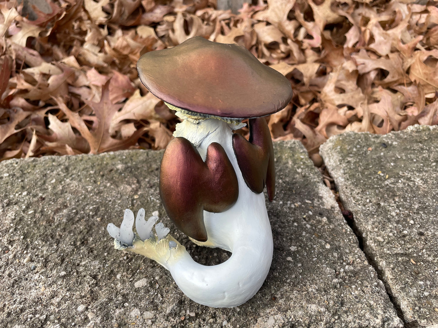 Greater Shroomling - Chameleon Red