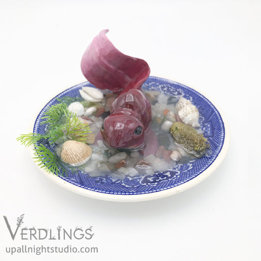 Dishware Terrarium - Kelpling (Red)